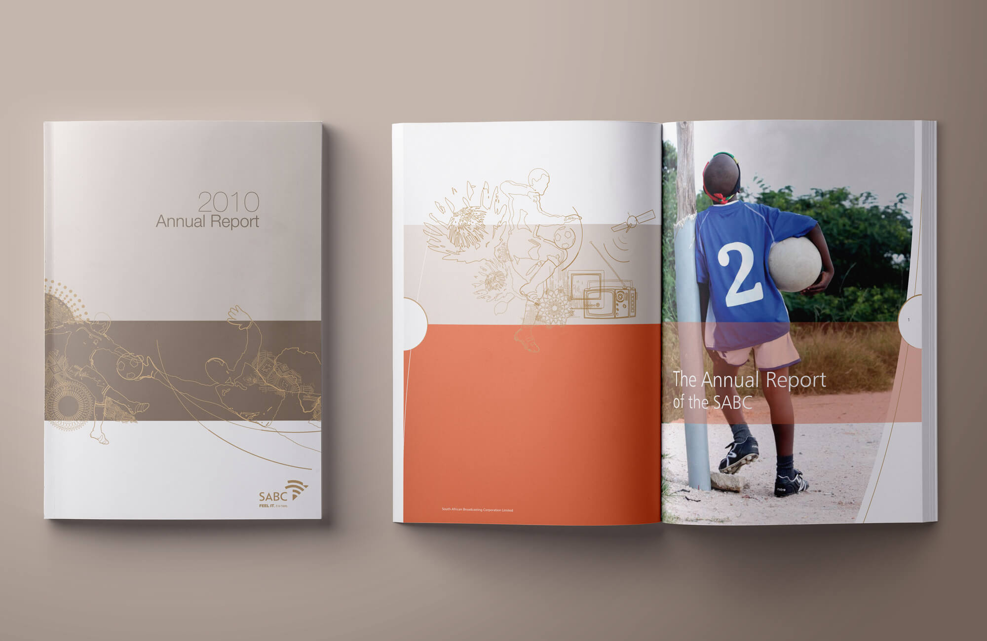 Annual Report flat-lay